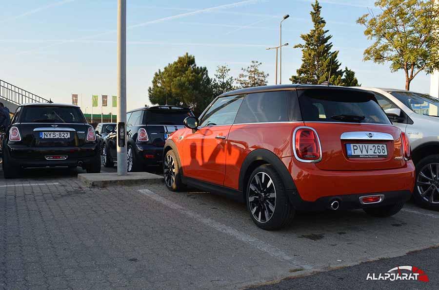 2018 őszi Mini-s túra, budaörsi parkoló hátulról