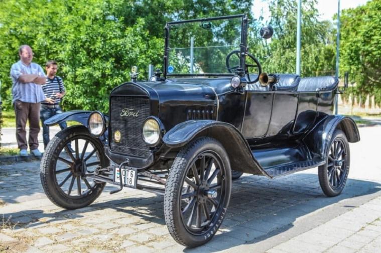 Ford T-Model egy bemutatón