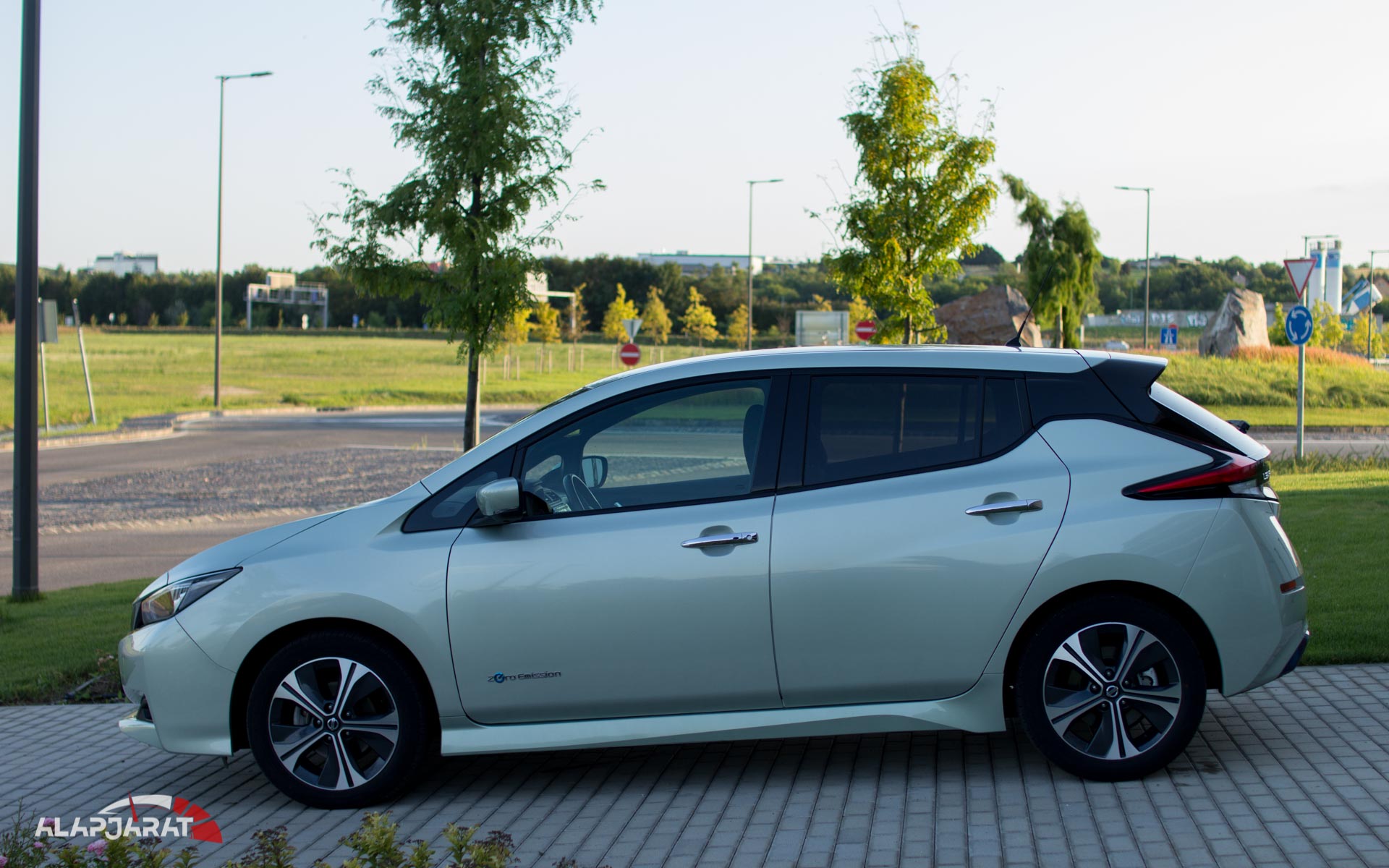 Nissan leaf ze1 тюнинг