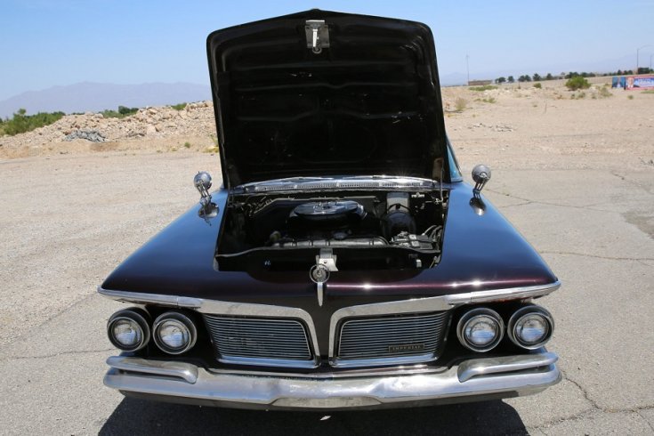 1962 Chrysler Imperial Crown, Southampton kupé, motortér