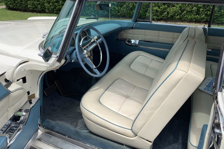 1956 Lincoln Continental Mark II, fehér kupé, utastere