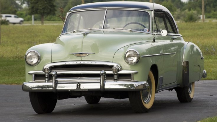 1950 Chevrolet Bel Air, 2 door hardtop kupé, almazöld és fekete tető, elölnézet, oldalnézet, balról, alulról fotózva