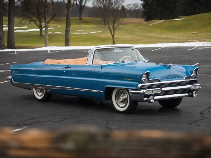 1956 Lincoln Premiere, kék kabrió, jobbról elölnézet