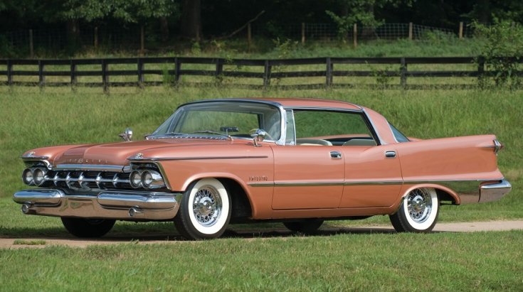 1959 Imperial Crown Southampton limuzin, bal elölről