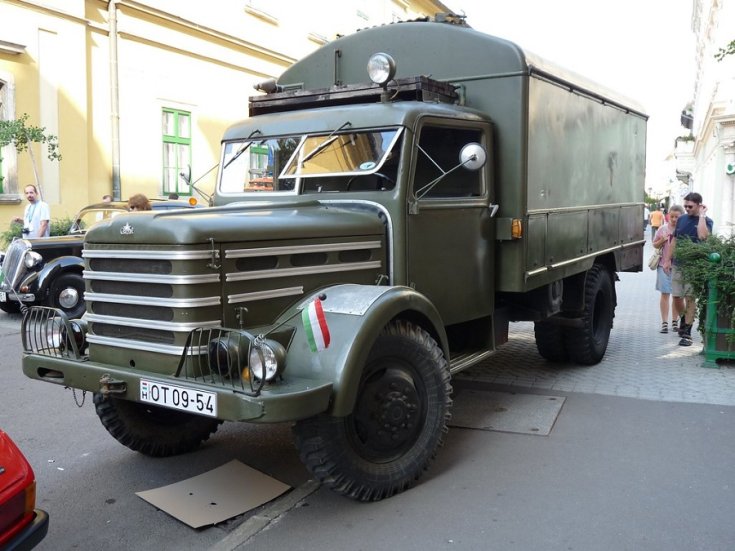 Csepel D 344, katonai zöld dobozos kivitel