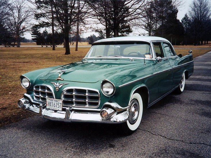 1956 Imperial limuzin, zöld fehér tetővel, elölnézet, balról