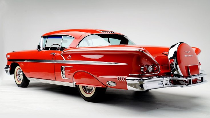 1958 Chevy Bel Air Impala, piros kupé, hátulról