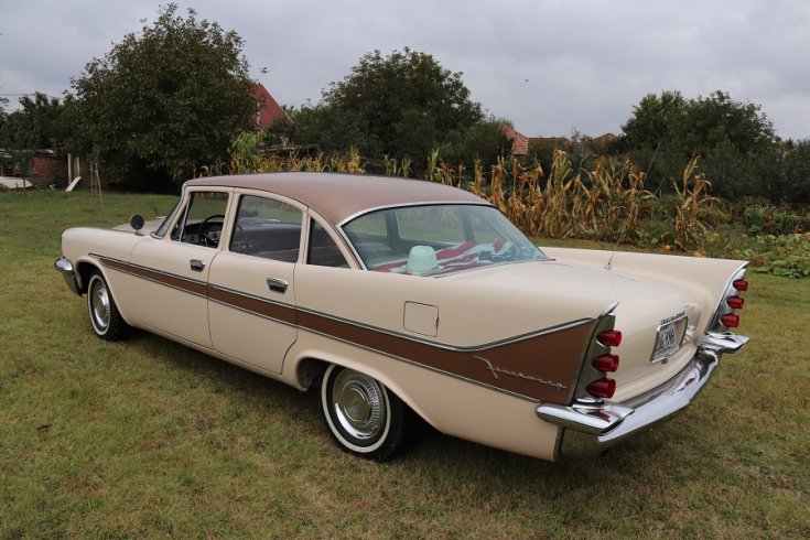 1958 DeSoto Firesweep, bézs és barna, hátulnézet