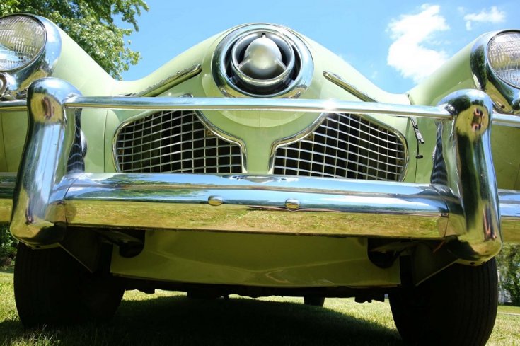 1951 Studebaker Commander, zöld kabrió, orrszerkezet