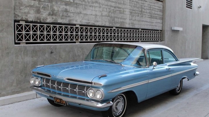 1959 Chevrolet Bel Air, fehér-kék orra