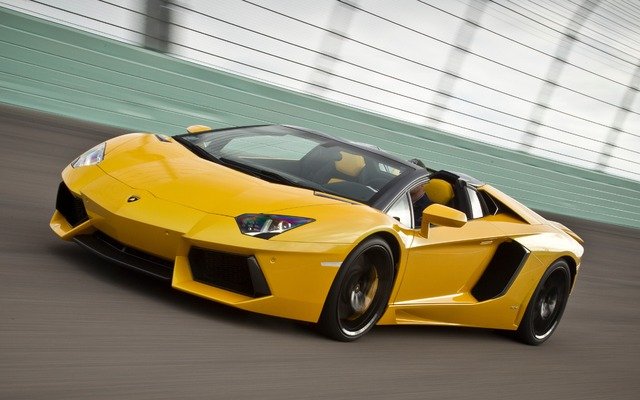 2014 Lamborghini Aventador LP 700-4 Coupe