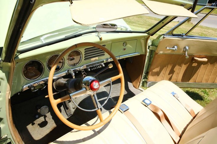 1951 Studebaker Commander műszerfala