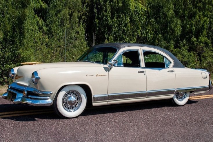 1953 Kaiser Dragon, fehér landau tetős limuzin, balról