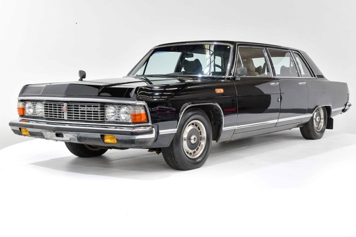 1985 Gaz 14 Csajka, fekete hosszított elnöki limuzin elölről