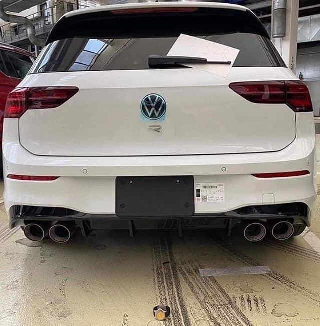 2020 Golf R hátulja