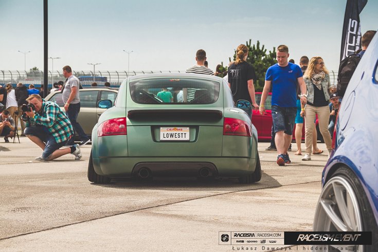stance Audi TT a RACEISMEN hátulról