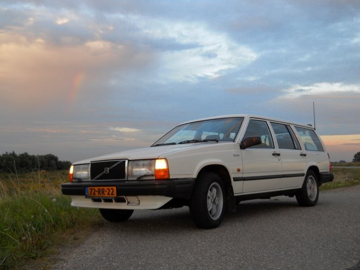fehér Volvo