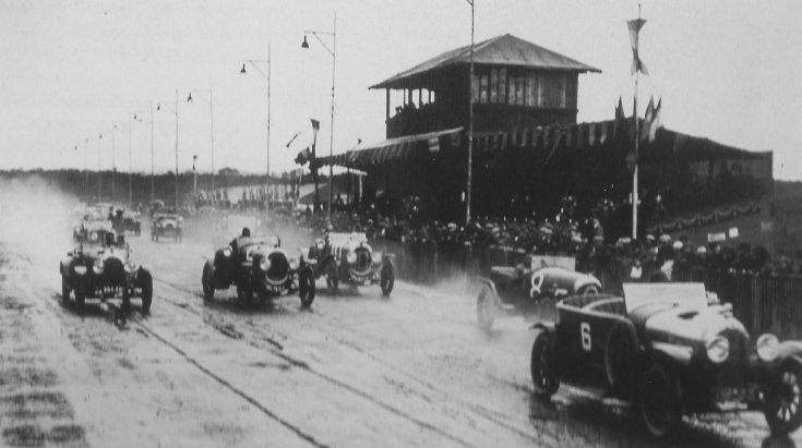 elrajtol az 1923-as Le Mans-i 24 órás verseny