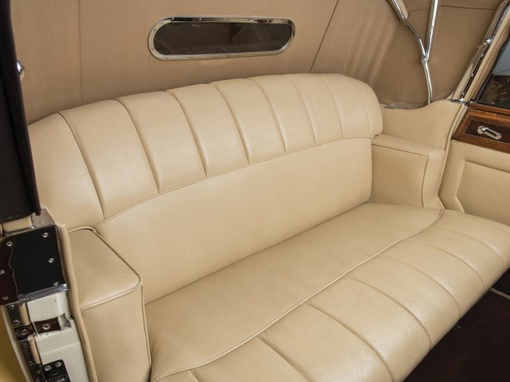 1928 Hispano-Suiza H6C, hátsó üléssor, elölnézet, oldalnézet, jobbról
