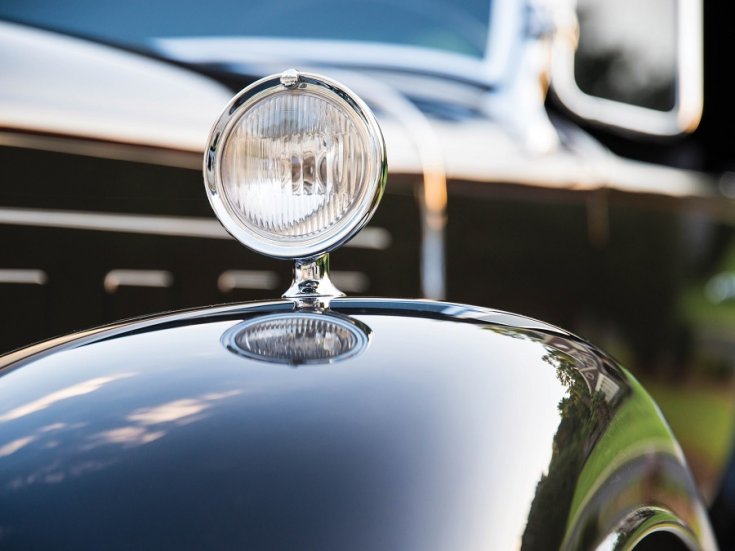 1931 Cadillac Series 452 V16, fekete, bal első sárhányó és lámpa, ráközelítve, döntve balról