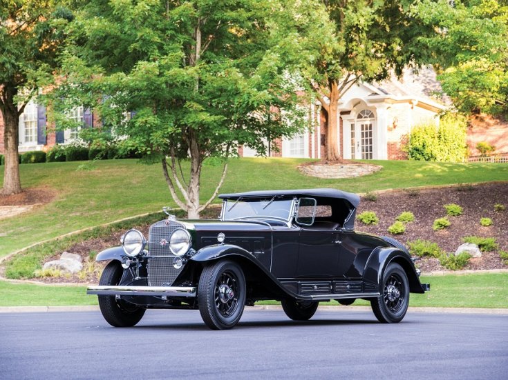 1931 Cadillac Series 452 V16, fekete roadster, elölnézet, oldalnézet, balról1931 Cadillac Series 452 V16, fekete roadster, elölnézet, oldalnézet, balról