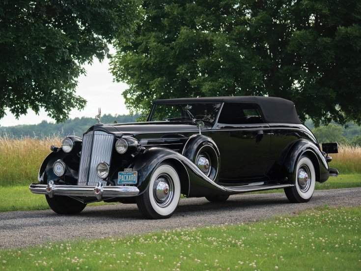1933 Packard Twelve, fekete Victoria Kabrió, elölnézet, oldalnézet, balról, távolról