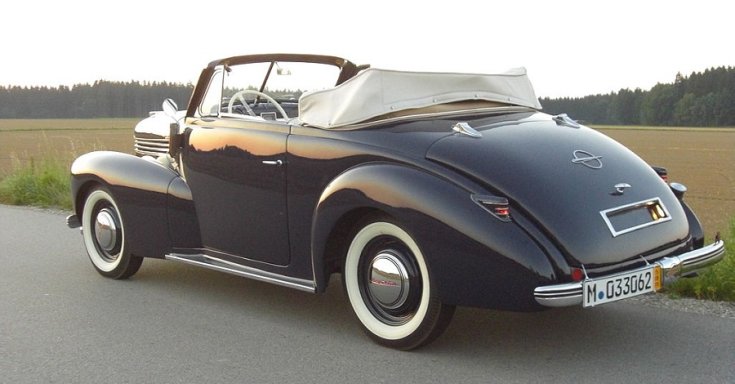 1938 Opel Kapitän kabrió, hátulnézet