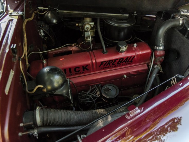 1941 Buick 50 Super, I8 Fireball, motortér, oldalnézet, jobbról