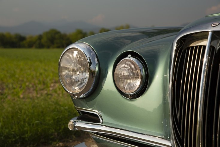 1953 Lancia Aurelia Spider Vignale, jobb első lámpák és hűtőrács, elölnézet, oldalnézet döntve, középről kifelé