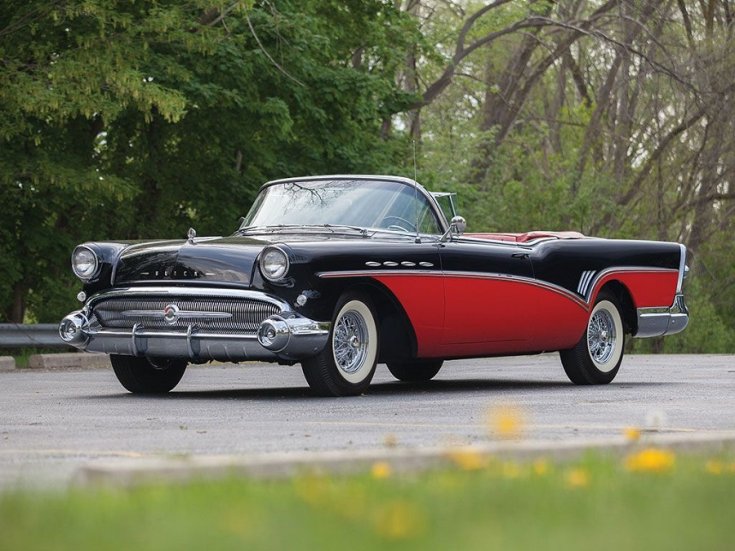 1957 Buick Roadmaster Skylark kabrió, fekete, vörös ponyvatetővel, elölnézet, oldalnézet, balról döntve, felülnézet, távolról fotózva, ráközelítve