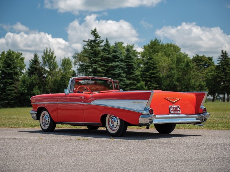 1957 Chevrolet Bel Air, piros, kabrió, hátulnézet, oldalnézet, balról