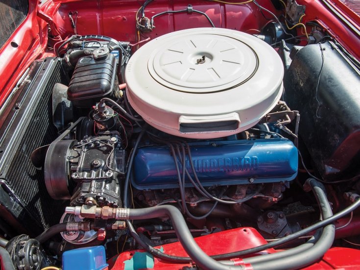 1960 Ford T-bird, motortér, oldalnézet, jobbról