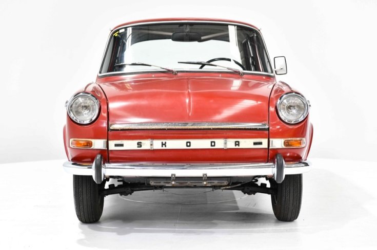 1971 Skoda 1000 MB, vörös, elölnézet, Gosford Classic Cars