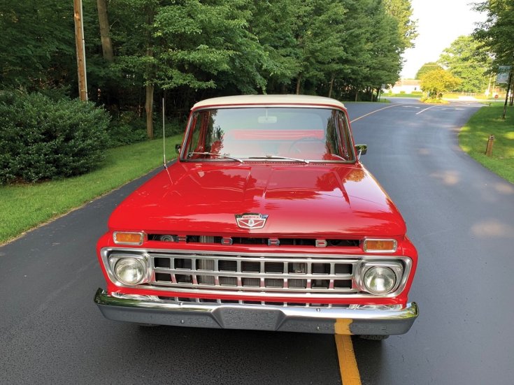 1965 Ford F-100, vörös, pickup, elölnézet, szemből, döntve