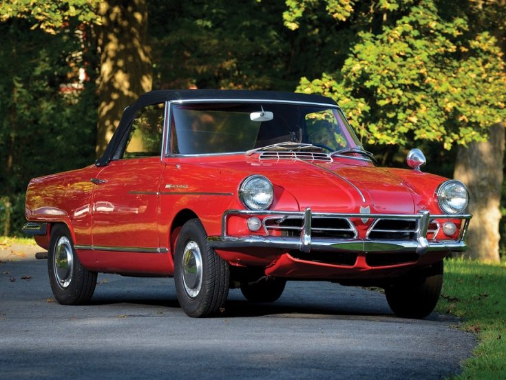 1966 NSU Wankel Spider, vörös kabrió, fekete felhúzott tetővel, elölnézet, oldalnézet, jobbról