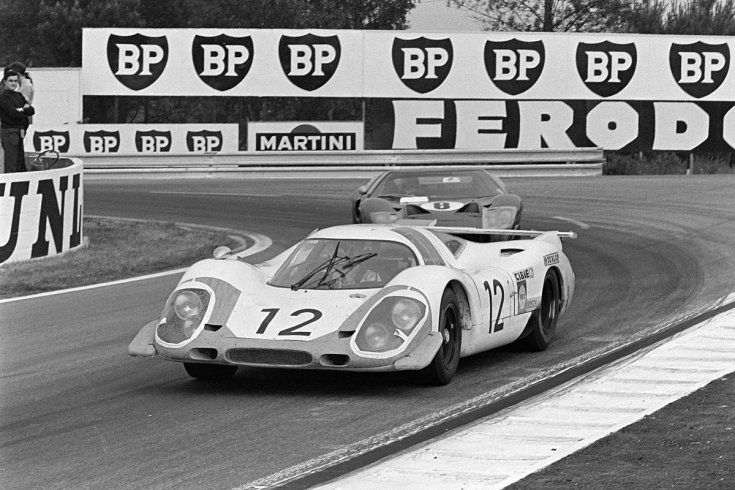 1969-es Porsche 917-es szemből, menet közben