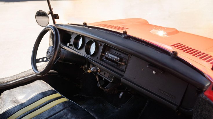 Módosított Honda N600-as belső tere