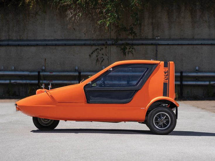 1972 Bond Bug, narancssárga, oldalnézet, balról