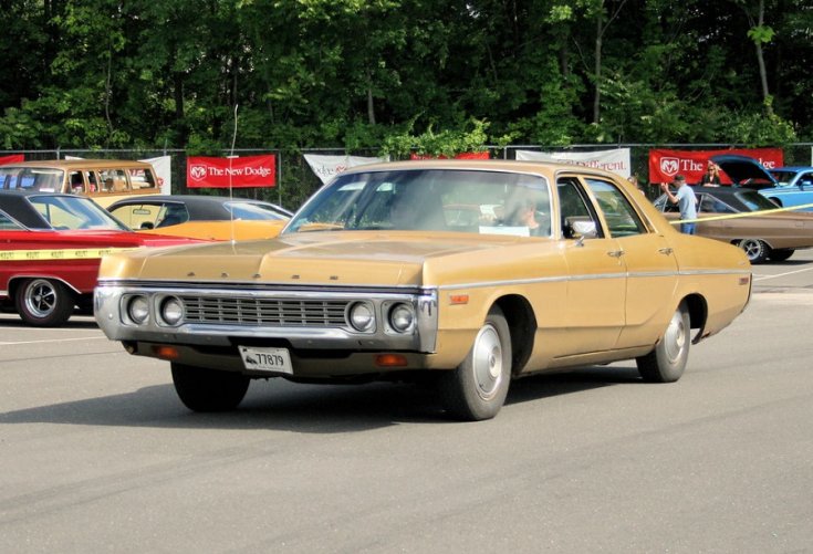 1969 Dodge Polara, szedán, elölnézet, oldalnézet, balról