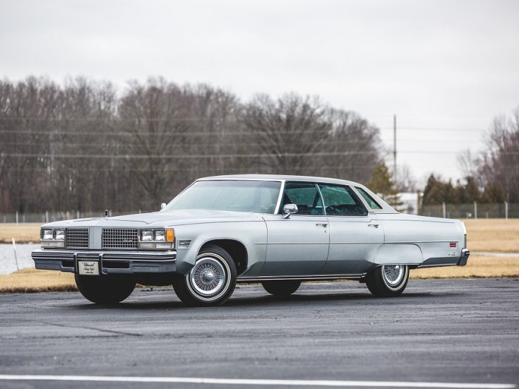 1976 Oldsmobile Ninety-Eight Regency, szürke, landau limuzin, elölnézet, oldalnézet, balról