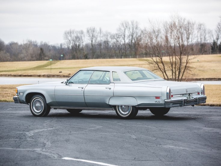 1976 Oldsmobile Ninety-Eight Regency, szürke, landau limuzin, hátulnézet, oldalnézet, balról