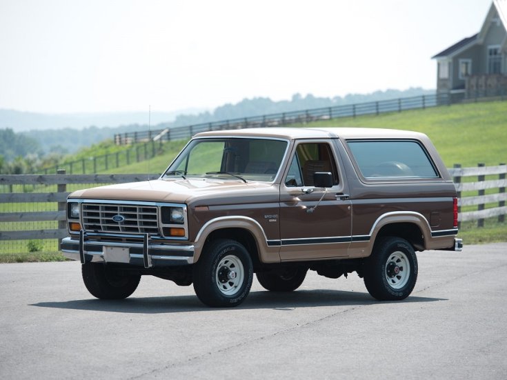 1984 Ford Bronco, barna, elölnézet, oldalnézet, balról
