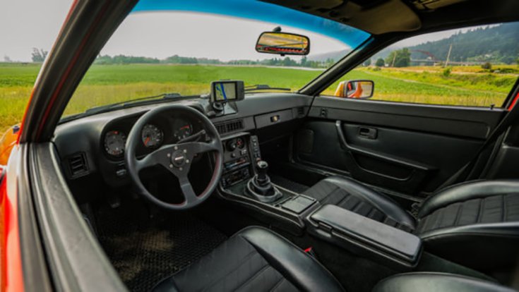 Porsche 924S Baja Rally belseje