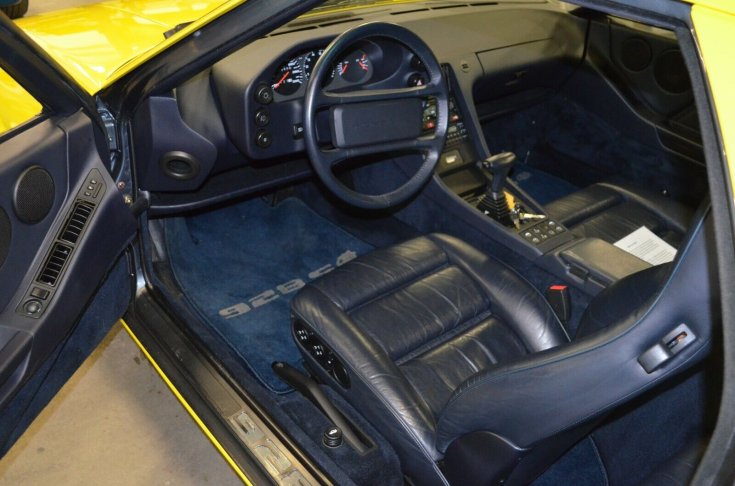 1988-as Porsche 928 beltere