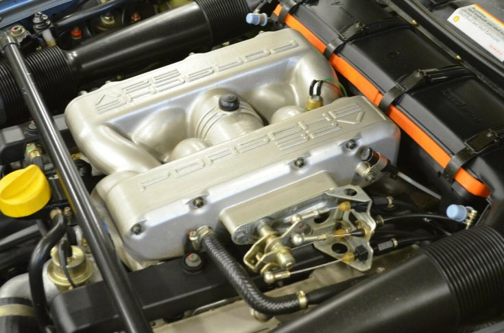 1988-as Porsche 928 motortere