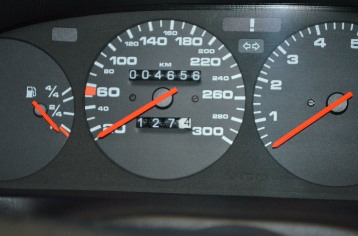 1988-as Porsche 928 műszerfala