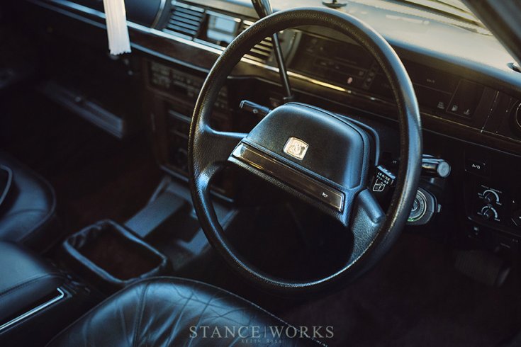 1990-es Toyota Century limuzin tuning muszerfala