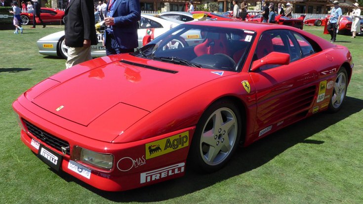 A Ferrari 348 Challenge elölről fotózva