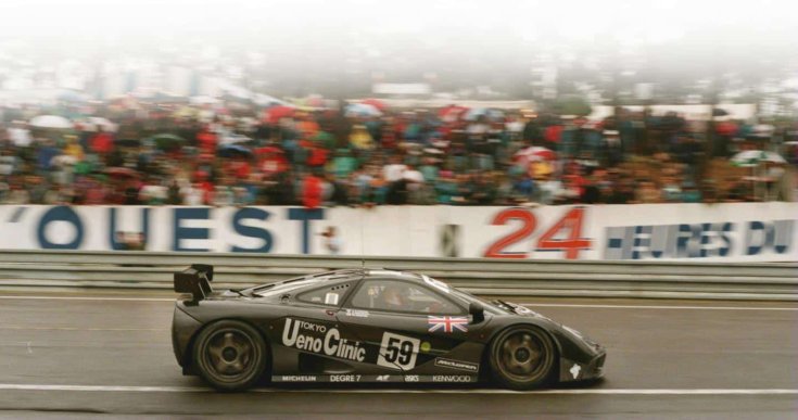 McLaren F1 GTR 1995-ben Le Mans-ban oldalról
