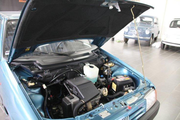 A Fiat Uno 1 literes benzin motorja